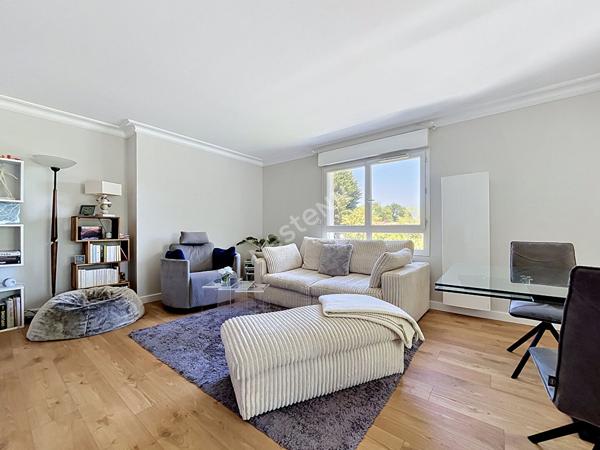 ORVAULT - Petit Chantilly / Appartement 5 pièce(s) 103 m2 / TERRASSE / GARAGE/ CAVE/ ASCENSEUR