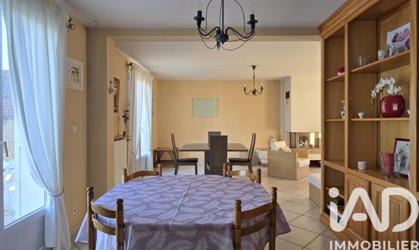 Maison à vendre 7 pièces 186 m² Le Val d'Hazey