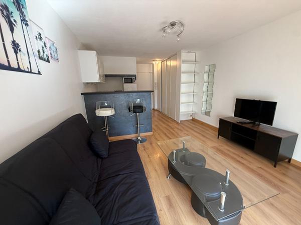 Appartement à louer 690 € CC Marseille 1 pièce 27 m² DPE D