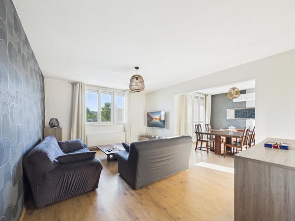 VALENCE SUD ? Appartement T5 de 93 m2 avec balcon, garage et cave
