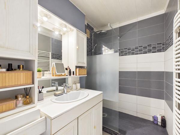 VALENCE SUD ? Appartement T5 de 93 m2 avec balcon, garage et cave
