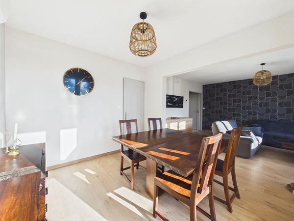 VALENCE SUD ? Appartement T5 de 93 m2 avec balcon, garage et cave