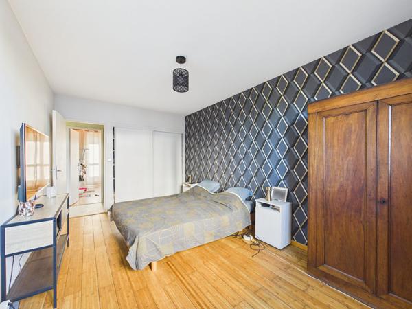 VALENCE SUD ? Appartement T5 de 93 m2 avec balcon, garage et cave