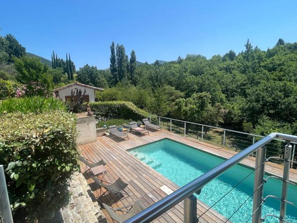 Belle propriété à 15' à pied de Dieulefit