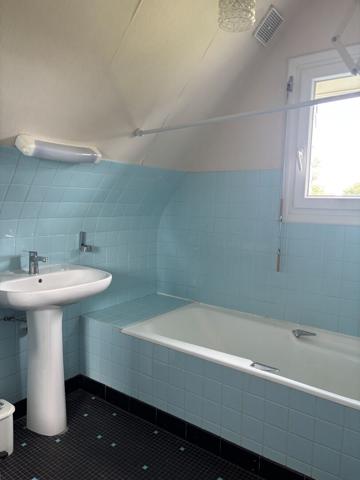 A LOUER - Maison - Questembert  -  3 chambres - 88.01 m2