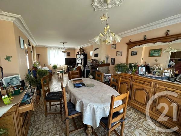 Maison à vendre  5 pièces - 124,31 m 2   FOUGERES  - 35