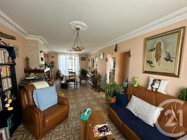 Maison à vendre  5 pièces - 124,31 m 2   FOUGERES  - 35