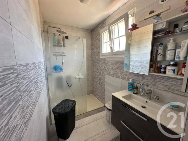 Maison à vendre  5 pièces - 124,31 m 2   FOUGERES  - 35