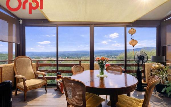 Maison à vendre    4 pièces •  Le Beausset