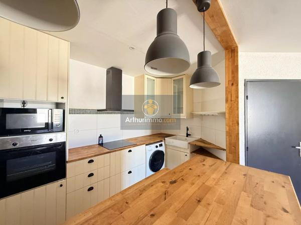 Location                                                      Appartement
                        
                     4 pièces                      82 m2                     à Bollène