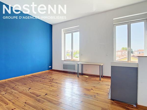 SATHONAY CAMP - APPARTEMENT T2 DUPLEX - UNE CHAMBRE - AVEC CAVE - PROXIMITE COMMERCES ET TRANSPORTS
