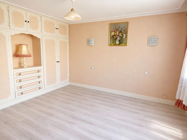 Maison non mitoyenne ,Neuilly Sur Marne 2 pièce(s) 133m²