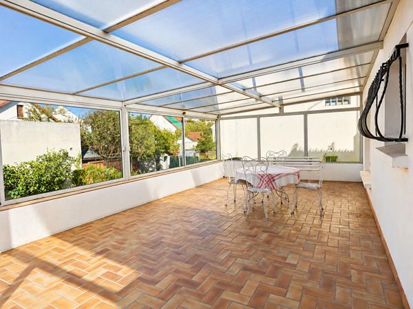 Maison non mitoyenne ,Neuilly Sur Marne 2 pièce(s) 133m²