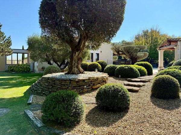 À vendre - Propriété d'exception aux portes de Saint-Rémy-de-Provence