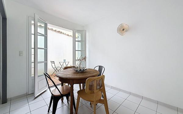 Maison à vendre    3 pièces •  La Flotte