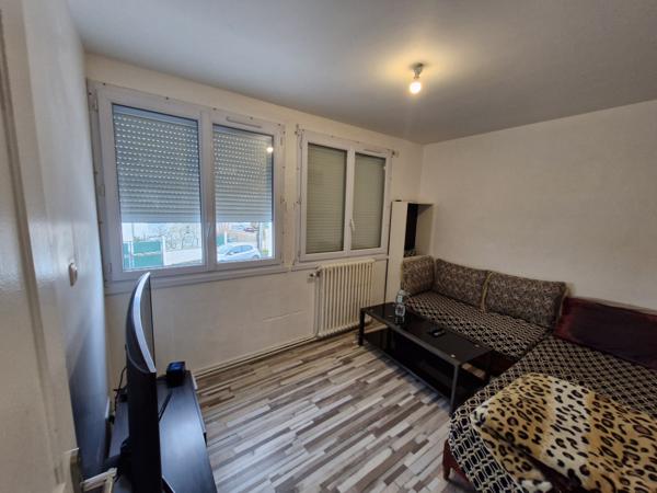 MAISON 3 CHAMBRES - GARAGE - JARDINET