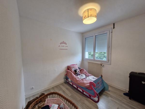 MAISON 3 CHAMBRES - GARAGE - JARDINET