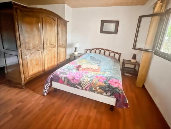 SARROLA CARCOPINO (20),maison atypique T4 + T2 indépendant, à quelques minutes d'Ajaccio et Mezzavia