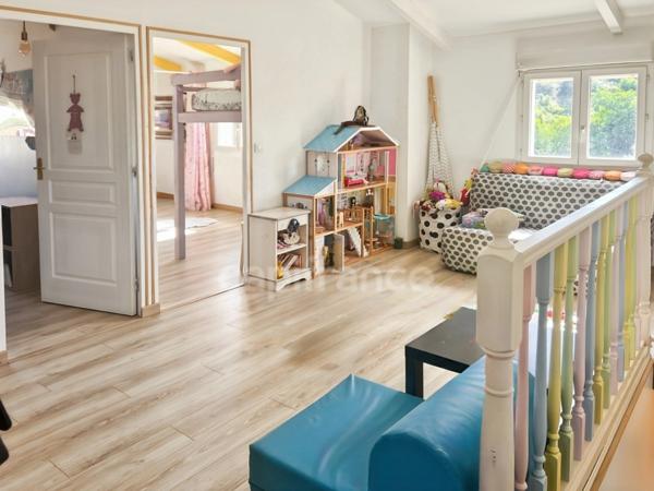 SARROLA CARCOPINO (20),maison atypique T4 + T2 indépendant, à quelques minutes d'Ajaccio et Mezzavia