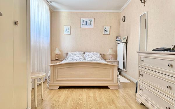 Maison à vendre    5 pièces • 95 m2 Morangis