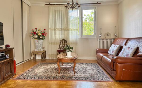 Maison à vendre    5 pièces • 95 m2 Morangis