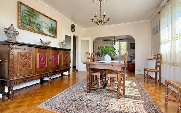 Maison à vendre    5 pièces • 95 m2 Morangis
