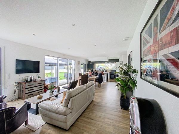 Magnifique Maison contemporaine entièrement de plain-pied à Quimperlé - 5 pièces, 136 m²