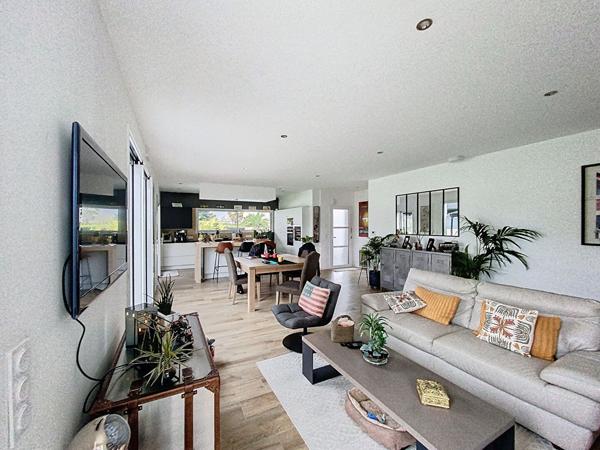 Magnifique Maison contemporaine entièrement de plain-pied à Quimperlé - 5 pièces, 136 m²