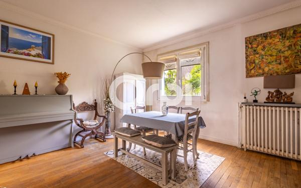 Maison à vendre    5 pièces •  Le Raincy