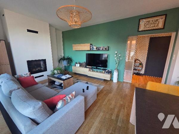 YVETOT HYPER CENTRE, appartement de 104.18 m², 3 chambres, place de stationnement