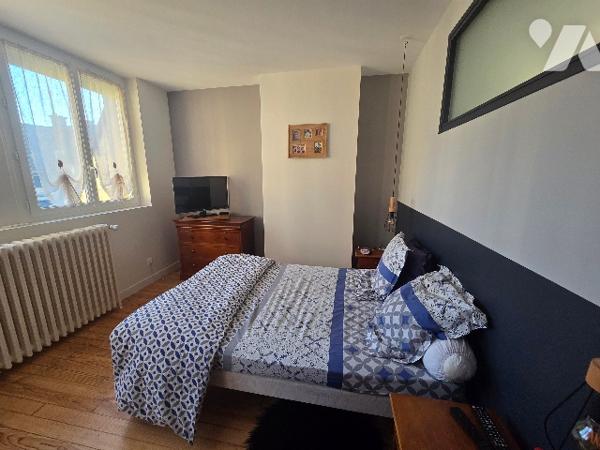 YVETOT HYPER CENTRE, appartement de 104.18 m², 3 chambres, place de stationnement