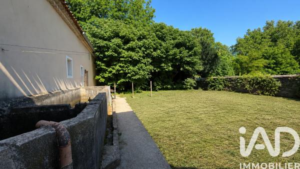 Immeuble à vendre 237 m² Saint-Julien-de-Peyrolas