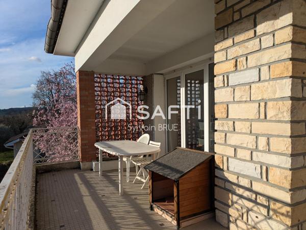 Maison avec jardin, garage et sous sol complet