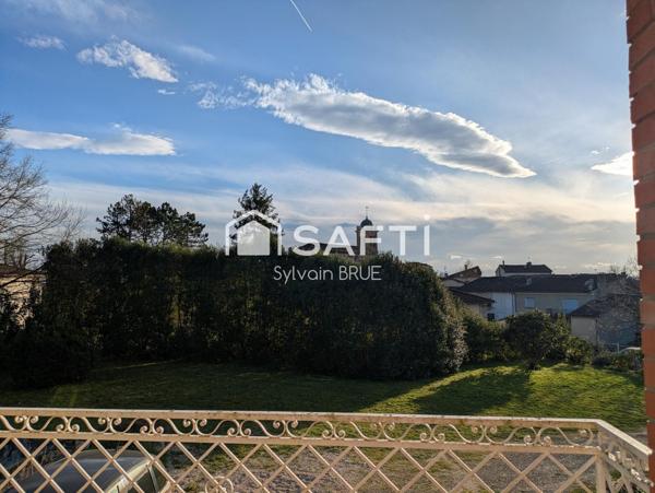 Maison avec jardin, garage et sous sol complet