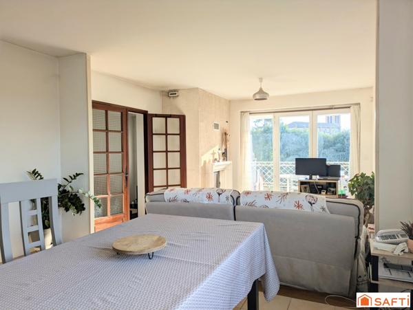 Maison avec jardin, garage et sous sol complet