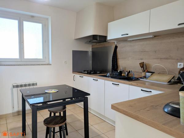 Maison avec jardin, garage et sous sol complet