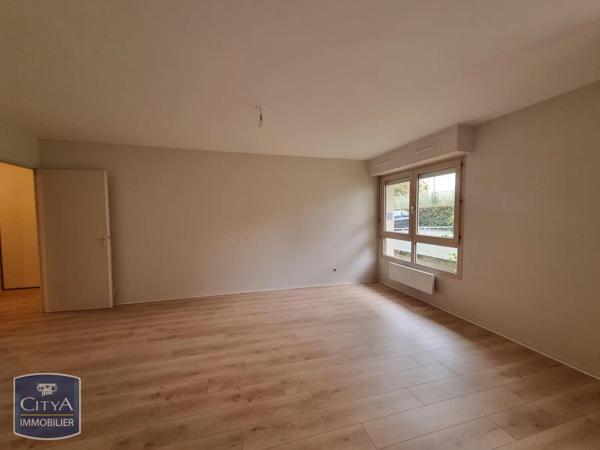 Appartement à louer 3 pièces 82.31m² Angers (49000)