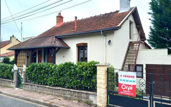 Maison à vendre    3 pièces •  Montceau-les-Mines