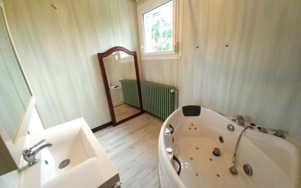 Maison à vendre    3 pièces •  Montceau-les-Mines