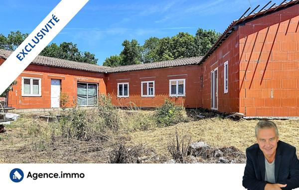 À vendre - Maison plain-pied, 5 pièces située à Saint-Bonnet-sur-Gironde (17150)