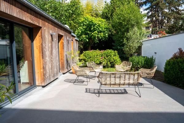 Maison en avenue privée proche du parc de Procé