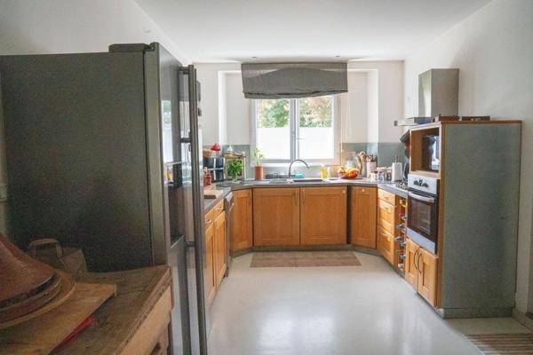 Maison en avenue privée proche du parc de Procé