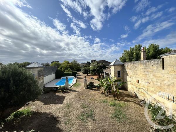 Maison à vendre  8 pièces - 326 m 2   MONTPON MENESTEROL  - 24
