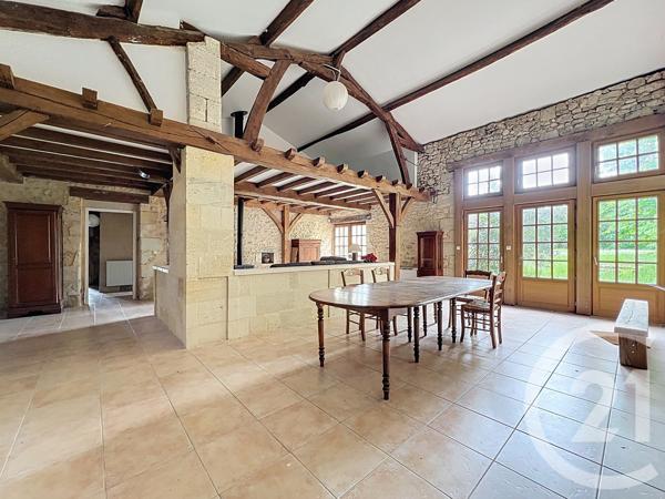 Maison à vendre  8 pièces - 326 m 2   MONTPON MENESTEROL  - 24