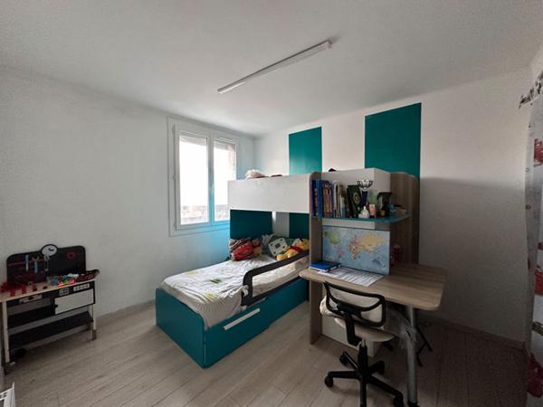 Bel appartement Perpignan 3 pièces avec balcon, cave et box individuel