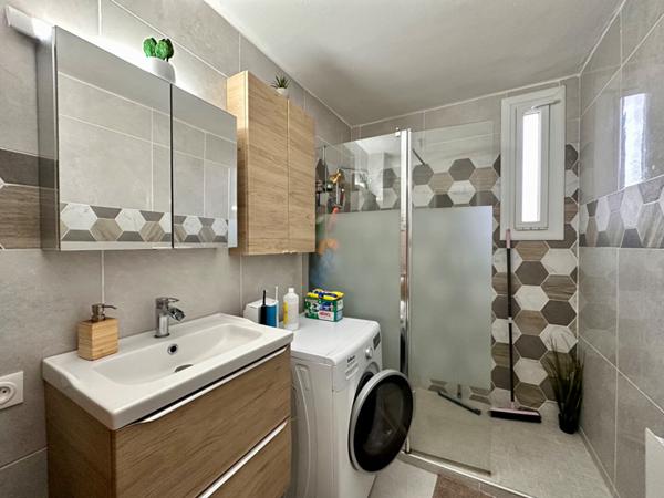 Bel appartement Perpignan 3 pièces avec balcon, cave et box individuel