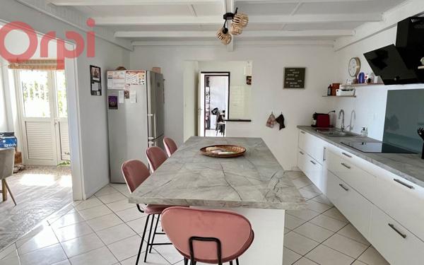 Maison à vendre    4 pièces •  Saint-Leu