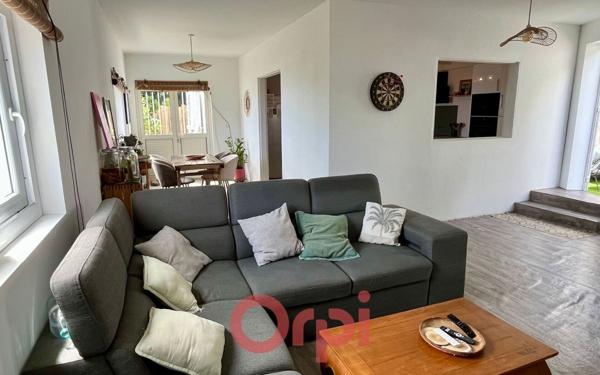 Maison à vendre    4 pièces •  Saint-Leu