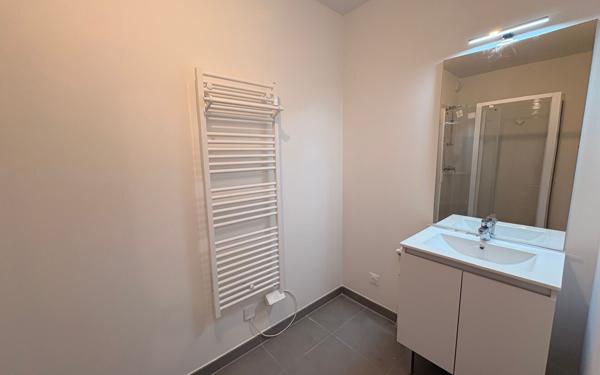 Appartement à louer    2 pièces • 43,75 m2 Colombelles