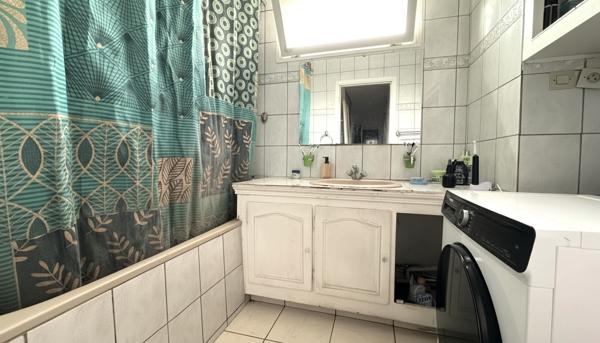 F5 de 103m2 à deux pas de la gare du Bras de Fer